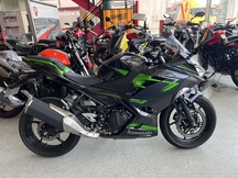Kawasaki Ninja400