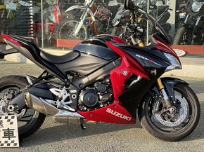 SUZUKI GSX-S1000F