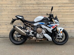 BMW S1000R