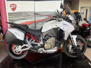 DUCATI Multistrada V4S RadarPackage【認定中古】
