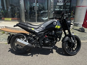 benelli Leoncino250