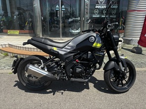benelli Leoncino250