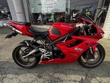 TRIUMPH Daytona675